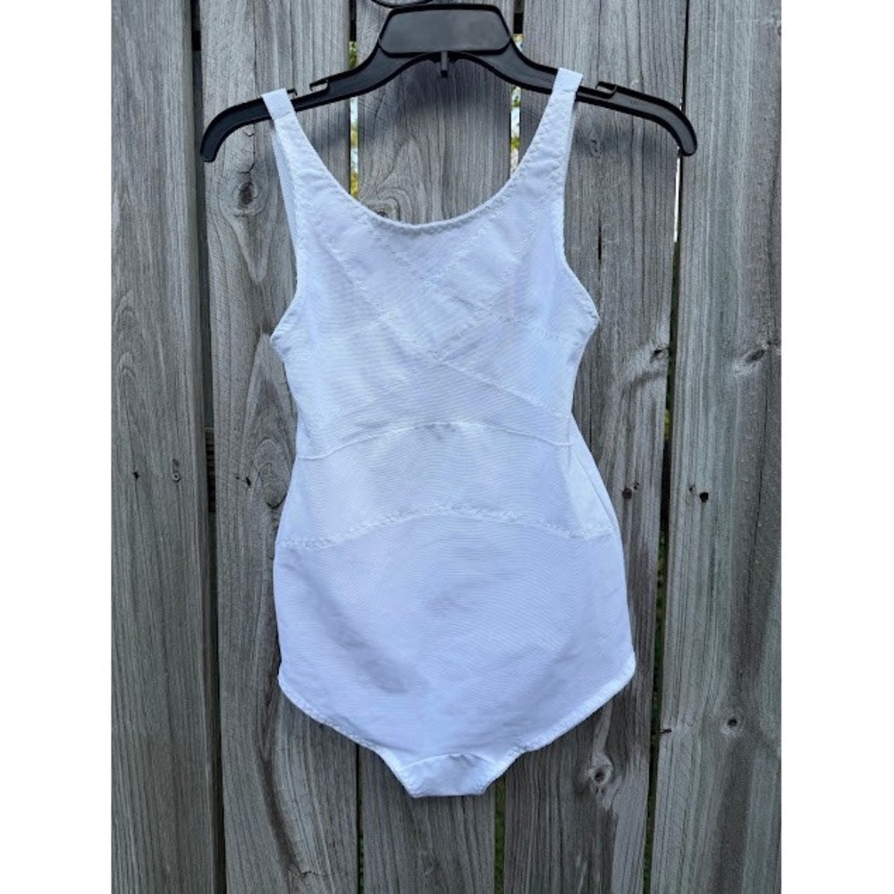Vintage Pinup Retro JCPenney Body Shaper 32 White Criss Cross Back Shapewear